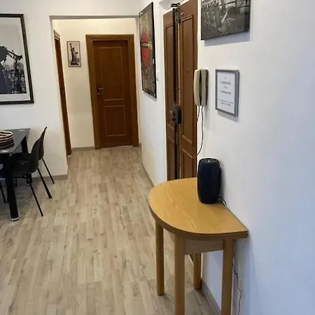 Cassia Nerone Tranquillo E Silenzioso * ローマ